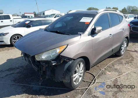2013 Hyundai Tucson Limited z USA, uszkodzony, nr VIN KM8JUCAC0DU683685